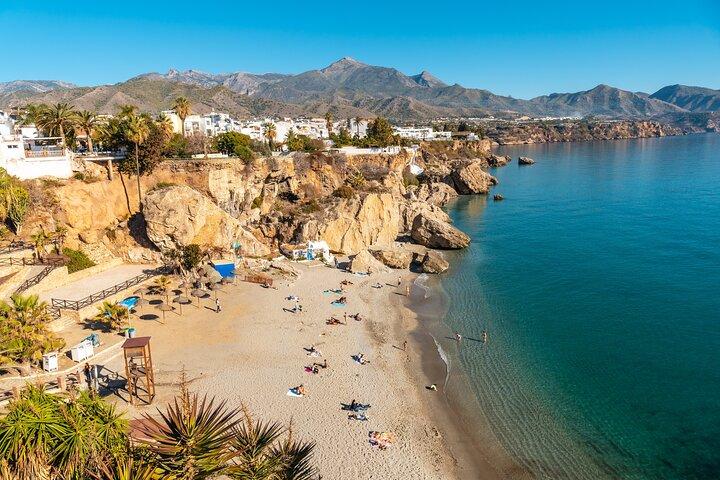 Villaggi Bianchi di Nerja e Frigiliana: tour privato da Malaga