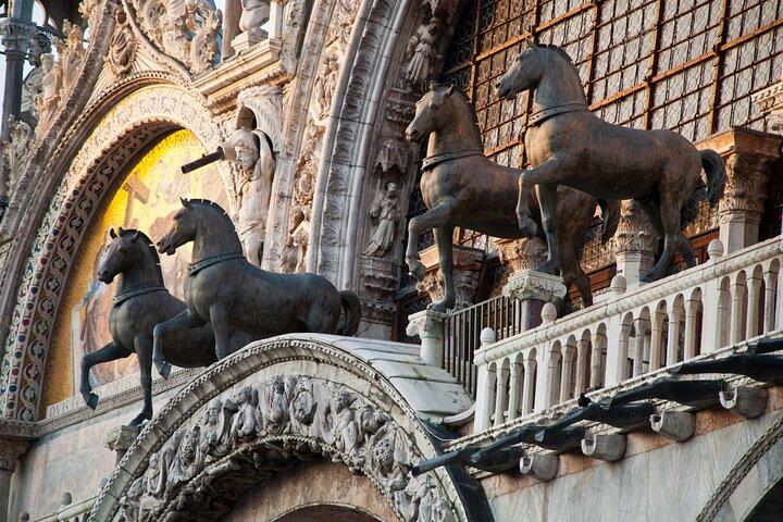 Venedig: Markusbasilikaen og Dogepaladset-tur med billetter