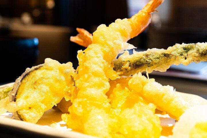 京都： 祇園ご当地グルメツアー（全15品試食）