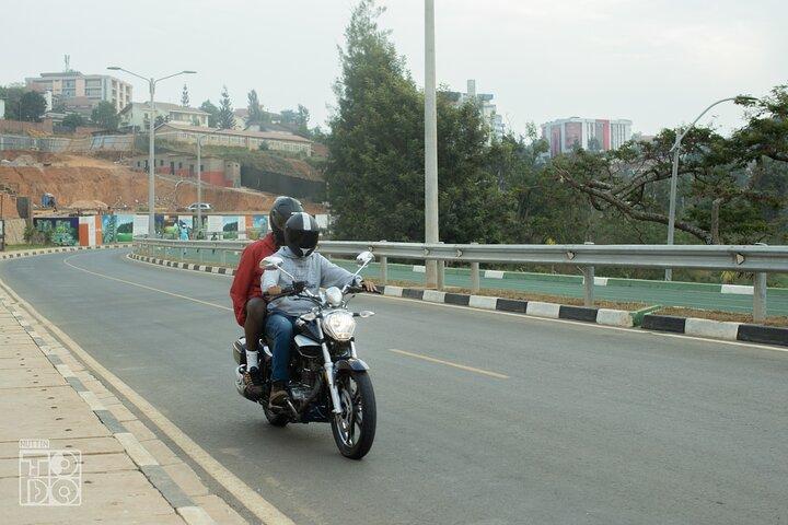 Randonnée Rwanda – Road trip moto privé avec requin