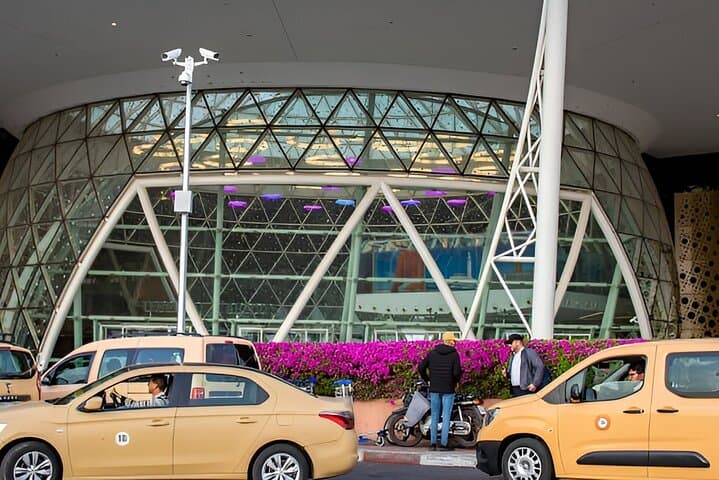 Private Airport Transfer – Marrakech Menara Airport (RAK)