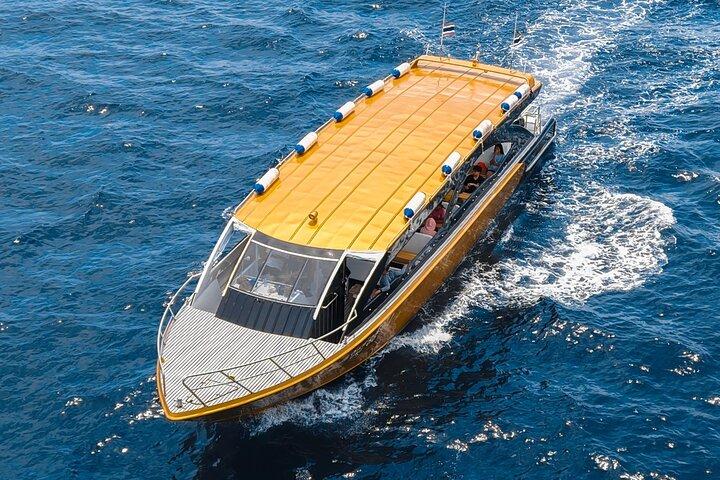 Excursión de un día a la isla de bambú Phi Phi Khai en velocidad de lujo en Phuket