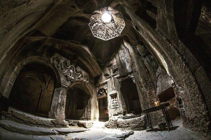 Visite privée : Garni, Geghard, Symphonie des Pierres et Sevan