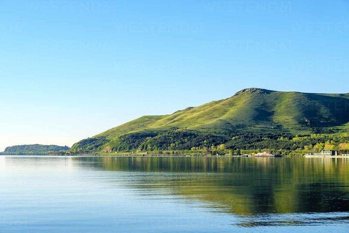 Tour privado: Garni, Geghard, Sinfonia das Pedras e Sevan