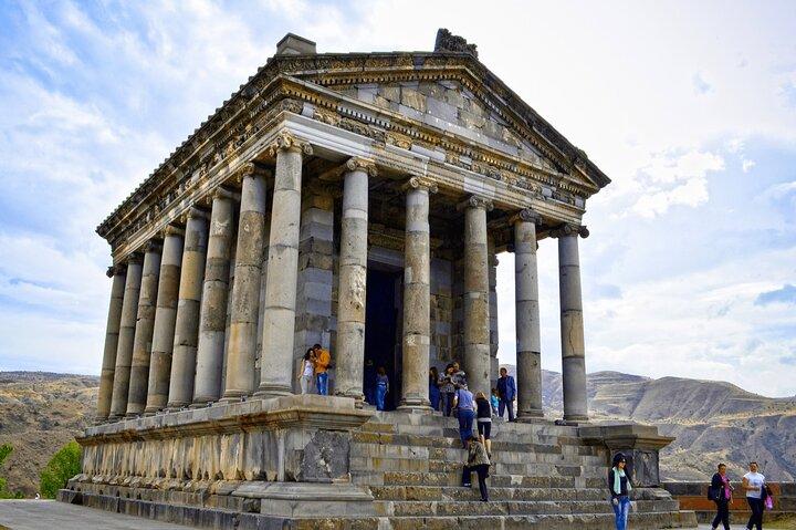 Tour privado: Garni, Geghard, Sinfonia das Pedras e Sevan