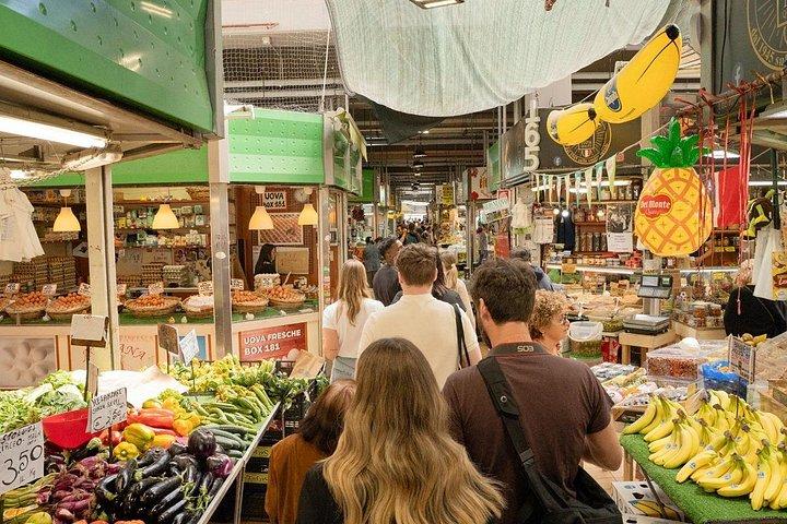 トリオンファーレ市場見学とニョッキ料理教室（マスターシェフ付き）