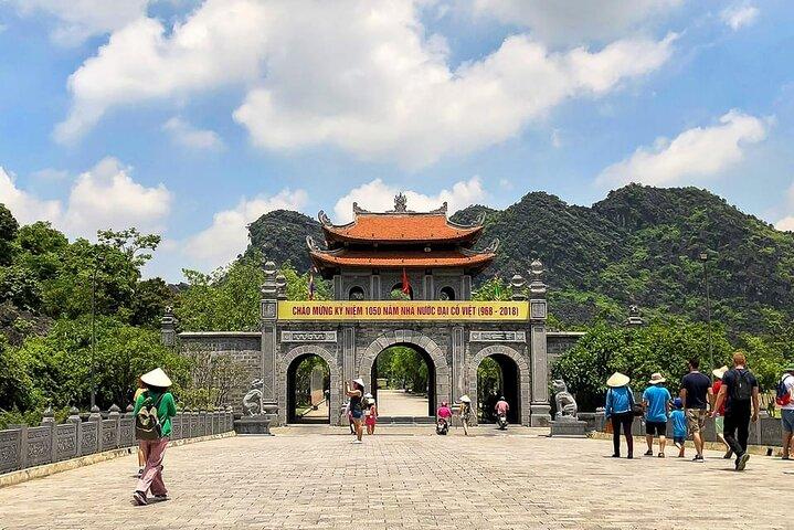Excursion d'une journée au départ de Hanoï : Explorez Trang An et Hoa Lu Capital