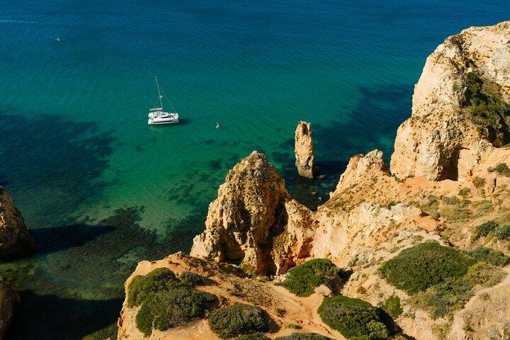 Private Catamaran Tour Lagos Coast and Ponta da Piedade