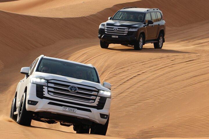 Noite Deserto Safari em Red Dunes Dubai com jantar e show