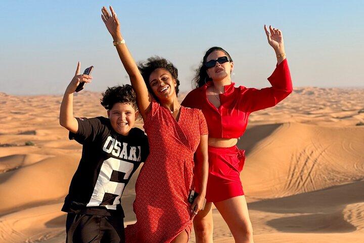 Noite Deserto Safari em Red Dunes Dubai com jantar e show