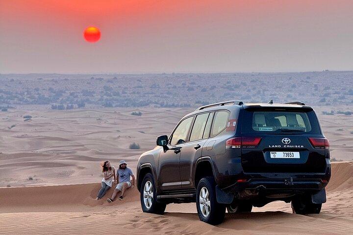 Noite Deserto Safari em Red Dunes Dubai com jantar e show