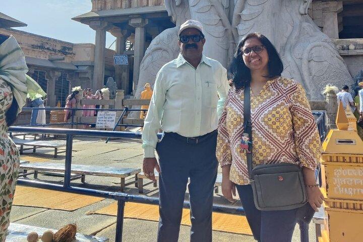 Sendero del patrimonio jainista: Expedición Shravanabelagola desde Bangalore