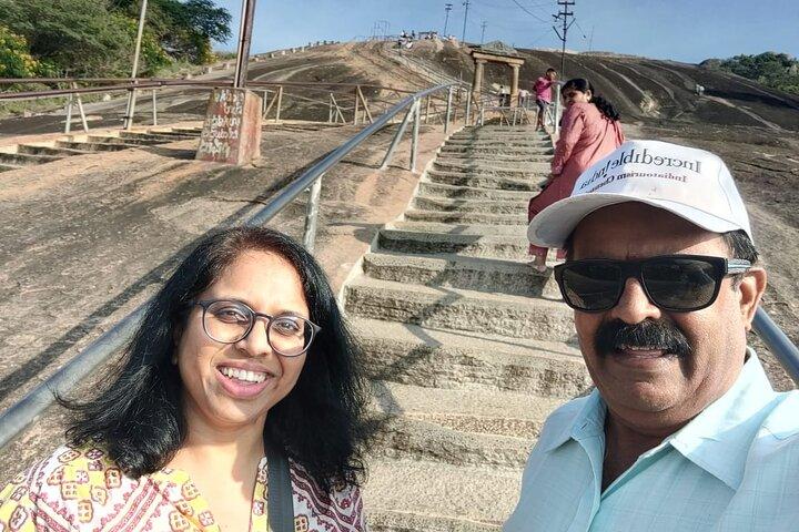 Sendero del patrimonio jainista: Expedición Shravanabelagola desde Bangalore