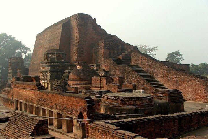 Dagtrip naar de oude wonderen van Nalanda en Rajgir vanuit Bodhgaya
