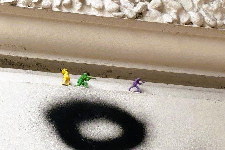ハンブルクのシャンツェンフィアテルを巡る内部ツアー