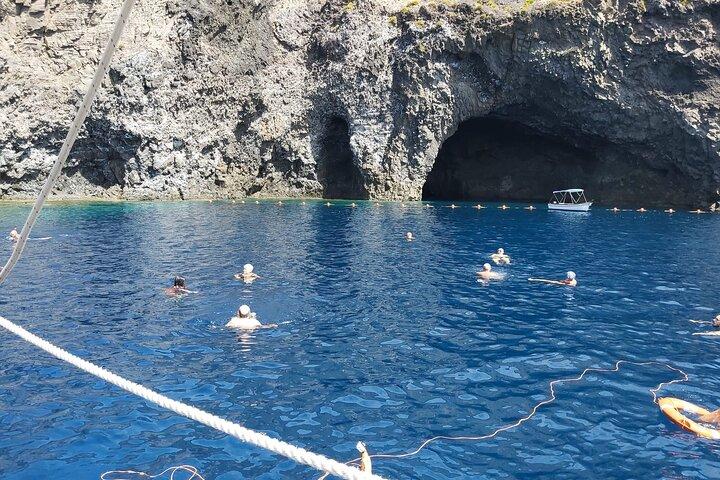 Boat Tour to Lipari and Salina DA Lipari