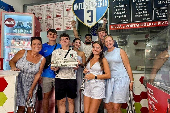 Maradona’s Naples : Street Art, Stories & Pizza con guía local