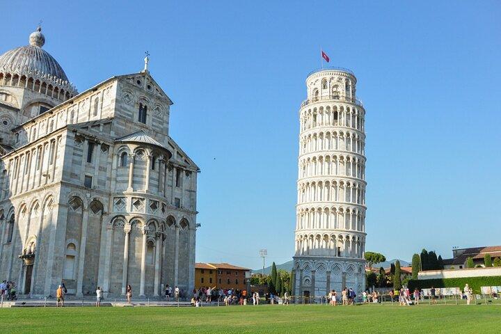 Entrada a la torre y catedral inclinada de Pisa, recorrido a pie con AudioApp