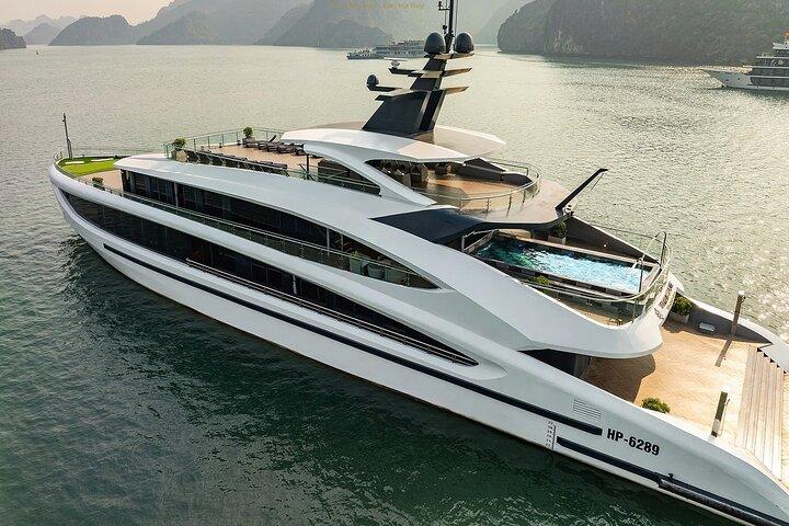 5 - Luxe sterrencruise : Ontdek Ha Long & Lan Ha Bay vanuit Hanoi