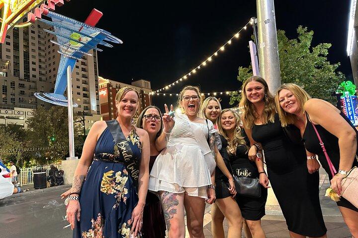 Bar Crawl su Fremont Street a Las Vegas