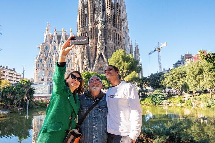 Visite du Parc Guell et de la Sagrada Familia avec billets coupe-file