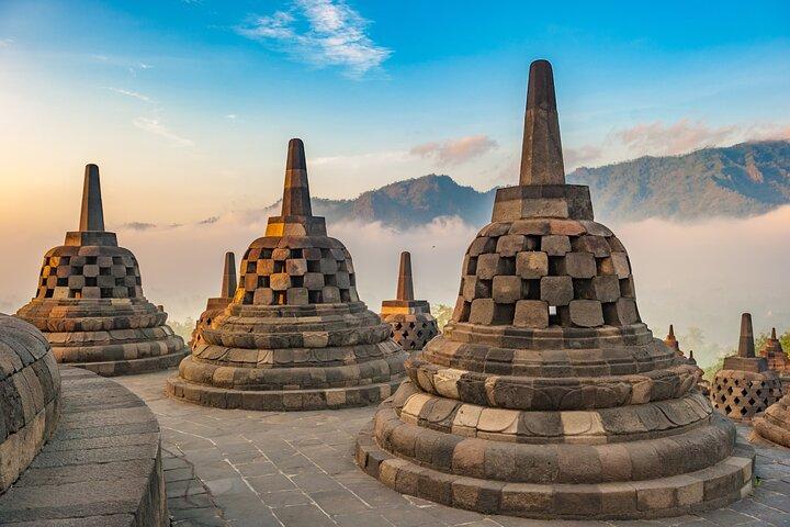 Tour al amanecer de Borobudur en el templo