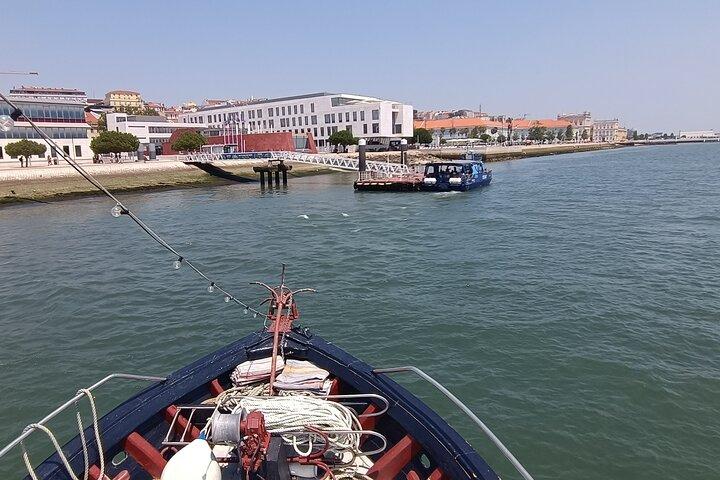 Cascais Express Scenic 2 Hour Cruise from Lisbon