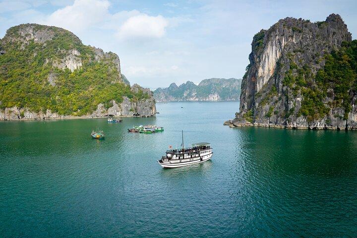 2 - Day Garden Bay Cruises Besök Bai Tu Longs dolda skönhet