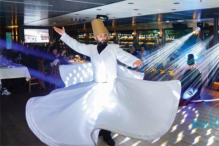 Istanbul Bosphorus Night Cruise with Dinner and Entertainment