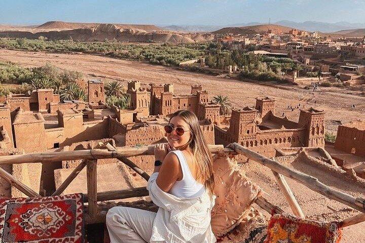 マラケシュからアイト・ベン・ハッドゥとワアルザテへの日帰り旅行