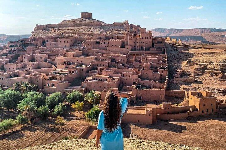 マラケシュからアイト・ベン・ハッドゥとワアルザテへの日帰り旅行