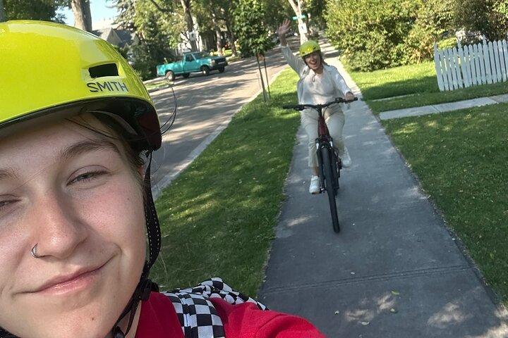Edmonton City Highlights 3 ore Bike Tour, E-Bike Upgrade Avail.