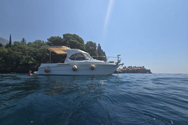 Tour privato in barca da Bar: spiagge nascoste, snorkeling e pesca