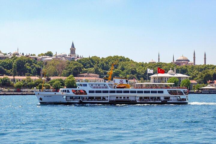 Istanbul Guided Old City Wonders and Bosphorus Cruise Tour