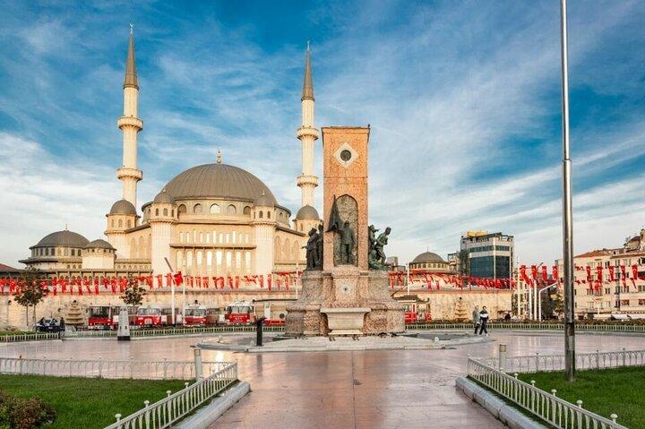 Istanbul Hop-On-Hop-Off Bus Tour