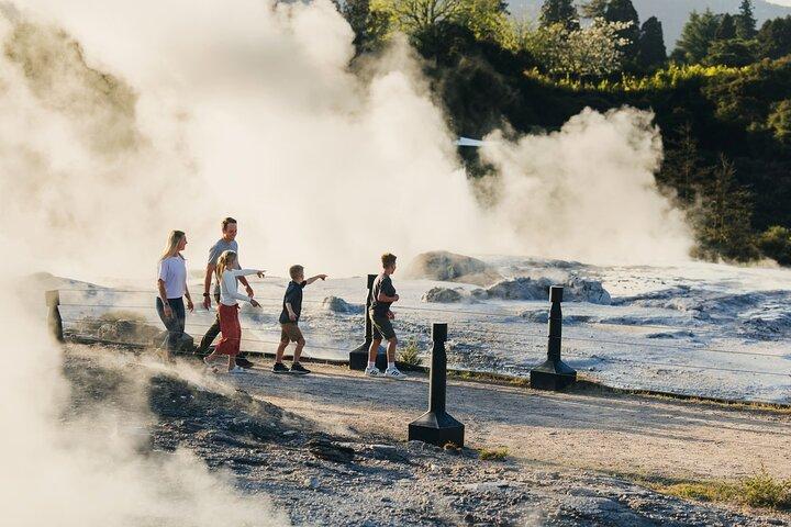 Te Puia : Te Rā Guided Experience