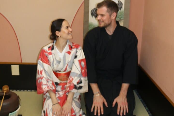 Learn Zen of Making tea Matcha,enjyoing Wagashi/Osaka Castle