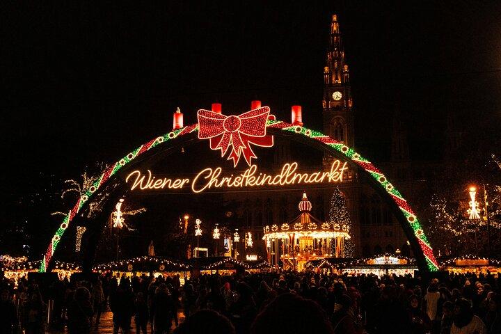 ウィーンのクリスマスウォーク：3時間で5つのマーケットと旧市街を巡る（英語/ドイツ語）