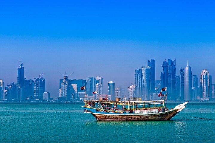 Qatar: Magical Sunset & Skyline View com o tradicional Dhow Cruise