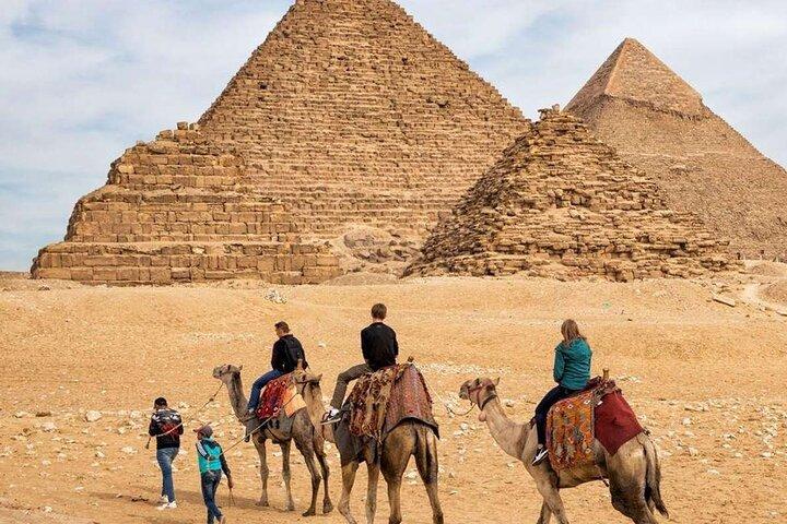 Kairo Tagestour zu Pyramiden, Sphinx und Museum mit Mittagessen