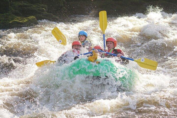 Whitewater Rafting på floden Dee i Llangollen