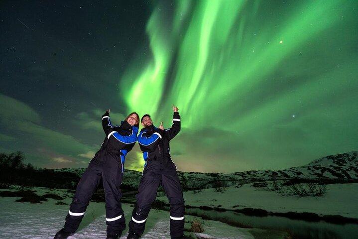 Northern Lights Big Bus Chase med gratis billeder