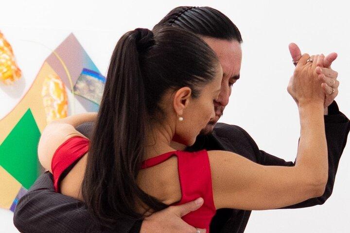 Clases particulares de Tango en Buenos Aires con instructor experto