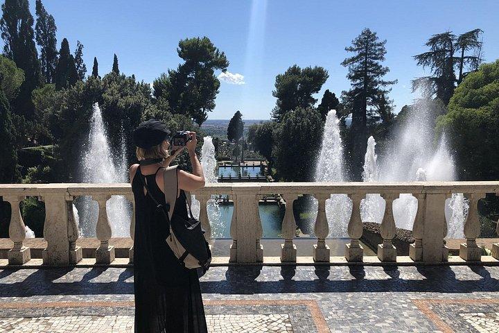 ローマからのチボリプライベートツアー：ヴィラデステとヴィラアドリアーナの美しさ