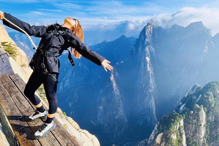 Excursão ao Monte Huashan Plank Trail