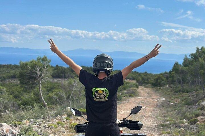 Athener Gebirge mit dem ATV erkunden