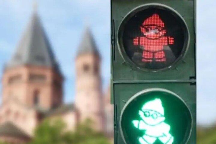 Passeio noturno pela margem do Reno de Mainz e pelo centro histórico da cidade