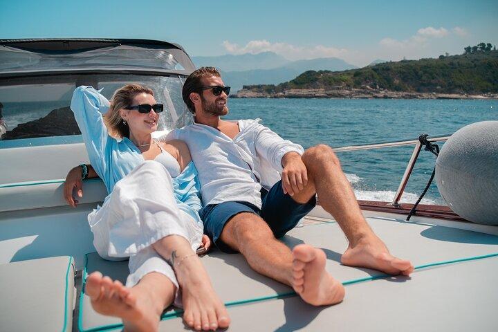 Excursion d'une journée en bateau semi-privé Capri & Blue Grotto au départ de Sorrente