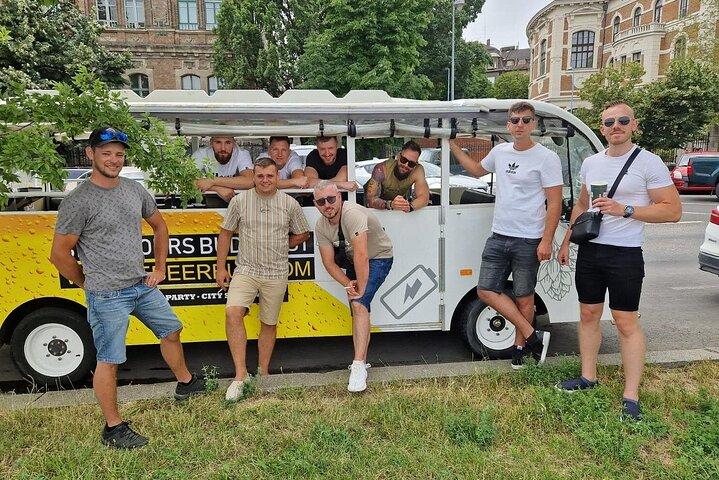 Budapeste BeerBus Tour 120 minutos de experiência pública