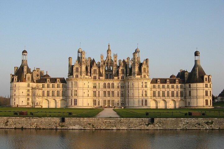 Loire Valley Day Trip from Paris with Small Group